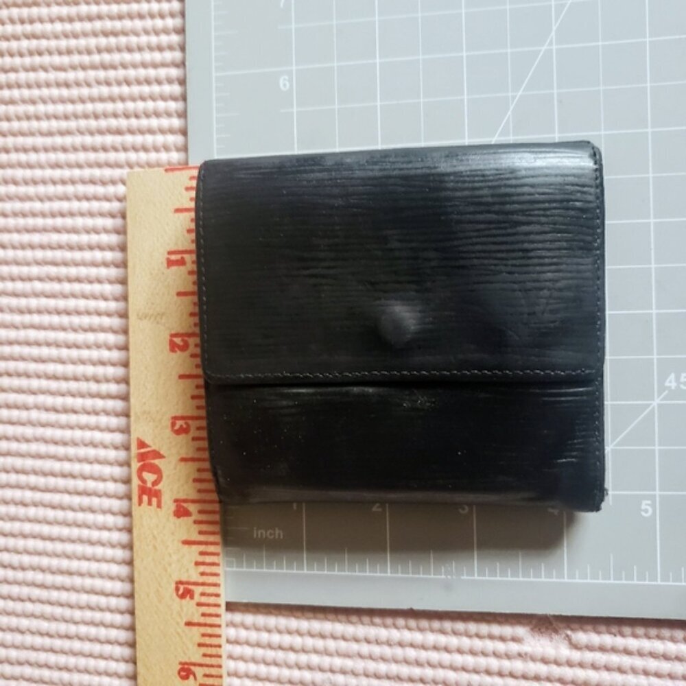 Louis Vuitton Epi Elise Wallet - Black - Picture 16 of 16